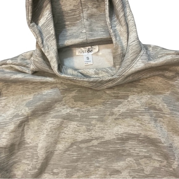 Just Be Women’s Gray Camouflage Hoodie Pullover Size Small NWT - Picture 3 of 5